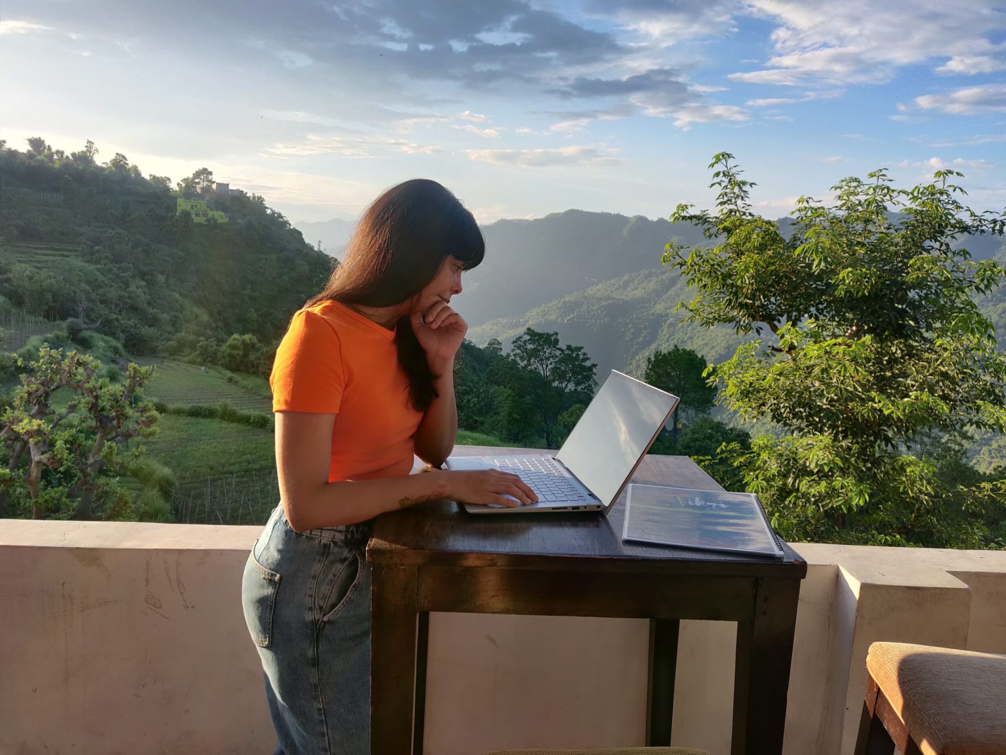 Connecting people and business remotely